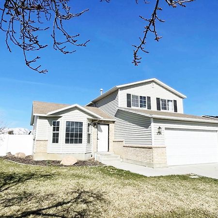 Private Room With Shared Spaces In Fully Equipped Lehi Home Extérieur photo